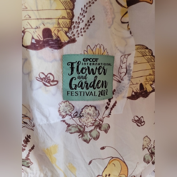 Disney, Spirit Jersey, 2022 Epcot Flower‎ Garden fedtival Spike The Bee Size XL - Picture 4 of 6